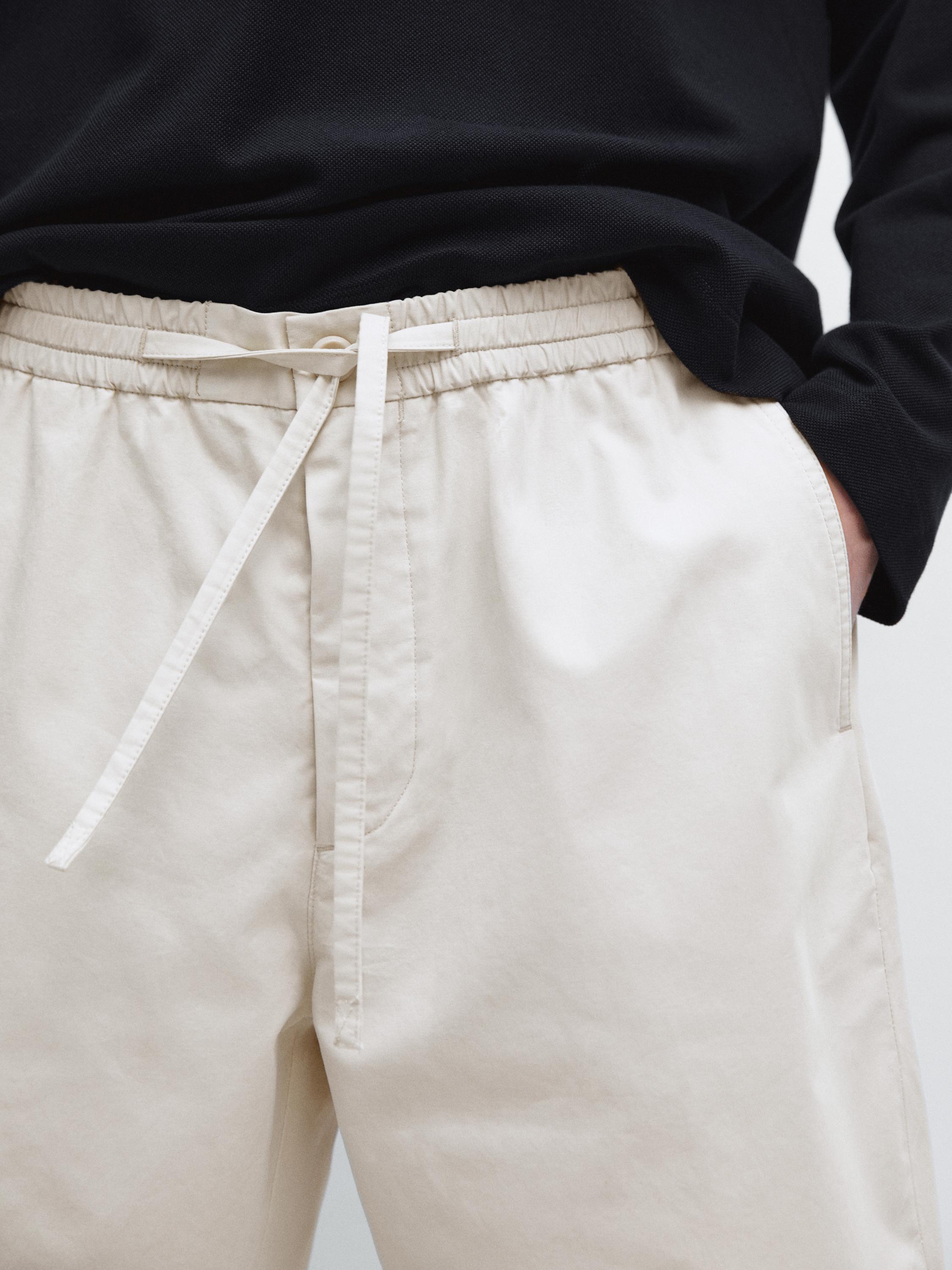 100% cotton jogger fit Bermuda shorts